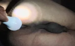 Böylece ampulle göt amımı sikiyorum