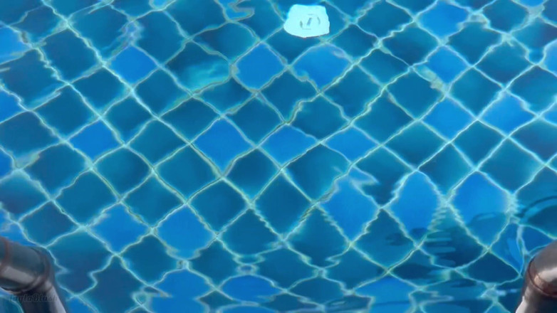 LaylaX: Masturbación en el público swimpool