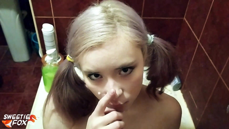 Sweetie Fox: สาวดูดควยพี่ชายในห้องน้ำ - แตกหน้า