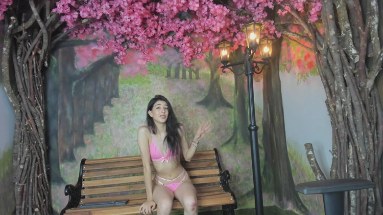 Adhara Hamilton: Latina Nagi Sex Show Cipki Dildo Masturbacja
