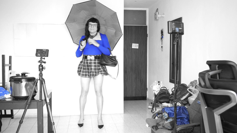 Voyager: Blue Boy Crossdressser