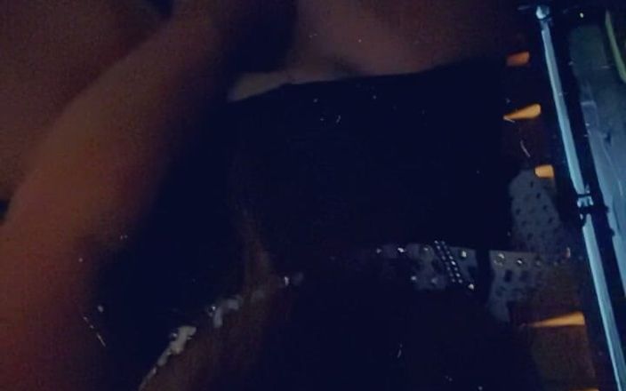 Country swingers: Nadržená sexaholic