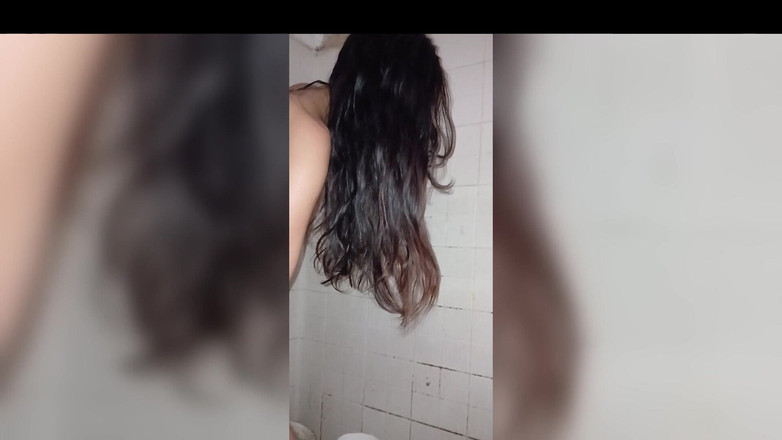 HomemadeTeenhot18: 화장실에서 십대18+ 영상