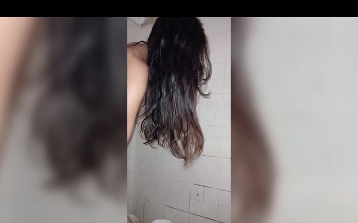 HomemadeTeenhot18: Wyciekło wideo nastolatków18+ w łazience