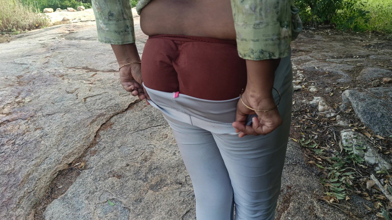 Laxi ammu: Venkovní lesbička