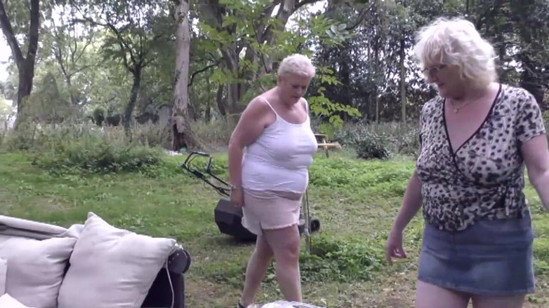 Uk Joolz: Picnic in the Woods Part 1