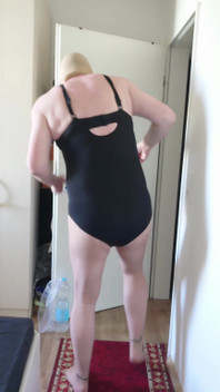 Funny Dance in Body and Tights