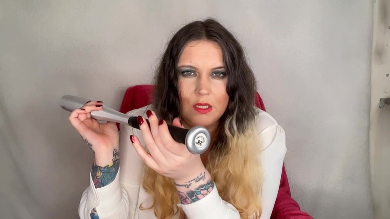 MissFFW: Mestra Ffw descreve como ela trataria sua bunda escrava