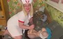 Milf Sex Queen: Verpleegster aftrekken aan tranny pik tot klaarkomen
