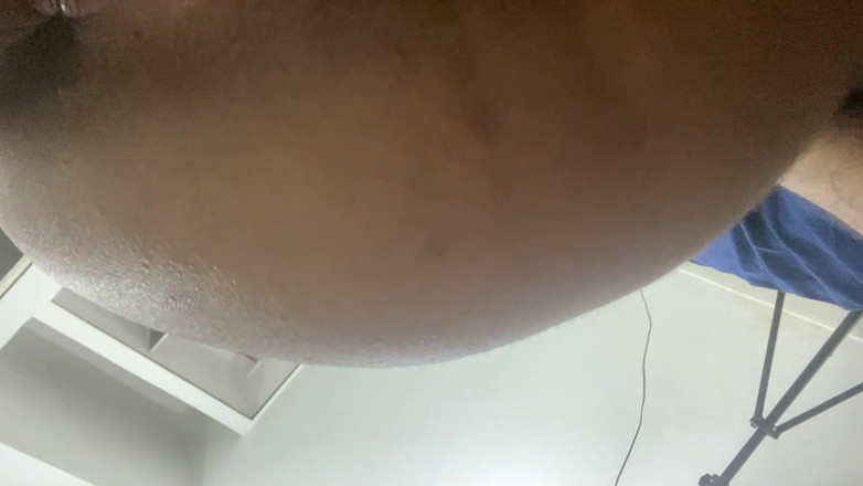 jazminemaloneok: sautela beta dabal room men apni sauteli mammi ki choot...