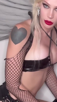 Who Wants to Worship Stepmommy?