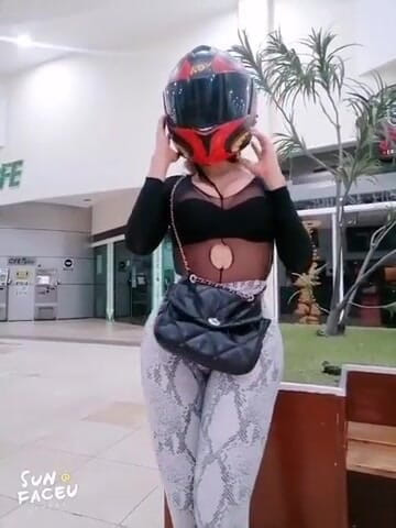 Barbietransxxxx: 애널 섹스하는 소녀