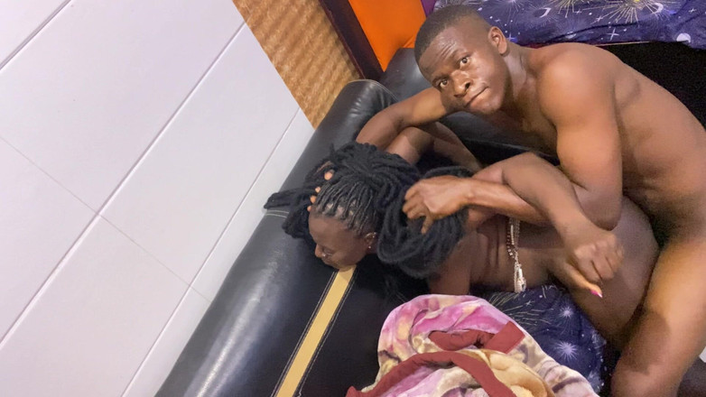 Bangcum3: 用我性感的阴户踢足球