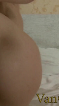Orgasmo anale con la giovane bionda Caitlin