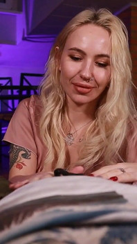 Bella Mur mengongkek peminatnya (bukan clickbait!)