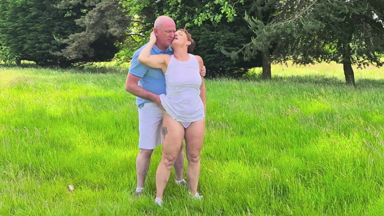 Kylie Britain Adventures: Teeing off Desires