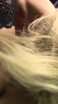 Sexy blondine fickt sexy geile verkäuferin geil