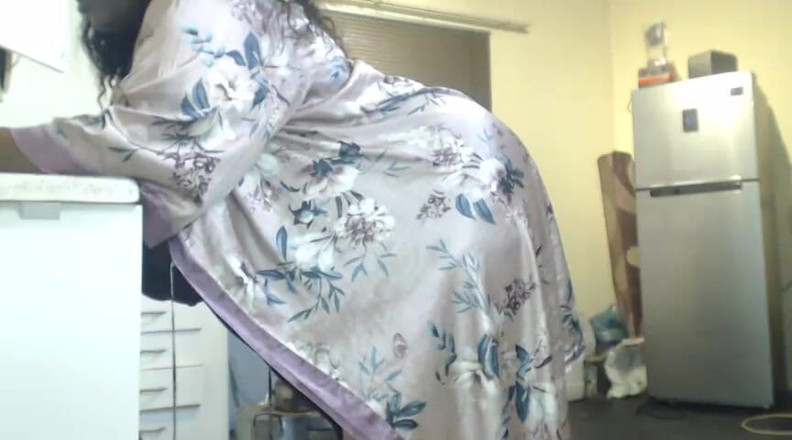 Legendary Booty Overdose: Czarny BBW Stripteasing