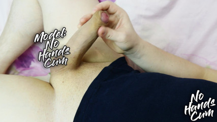 Cum no hands: Travieso hijastro travieso masturbándose una gran polla gorda mientras nadie...