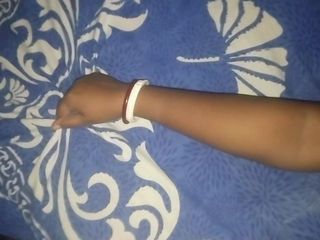 Indian houswife (Bangali bhabi): Indische ehefrau hartes ficken videoxxx!! Bengalische schöne ehefrau geiler fick !!...