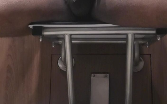 ObsidianFurry: Il giovane grasso marrone amatoriale si arrapa mentre viaggia e...