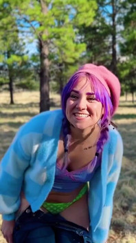 I love peeing outdoors