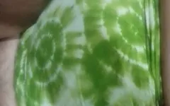 Adik tiri lagi asik nyepong dan ngentot memek adik tirinya habis-habisan sampai lubangnya menganga lebar