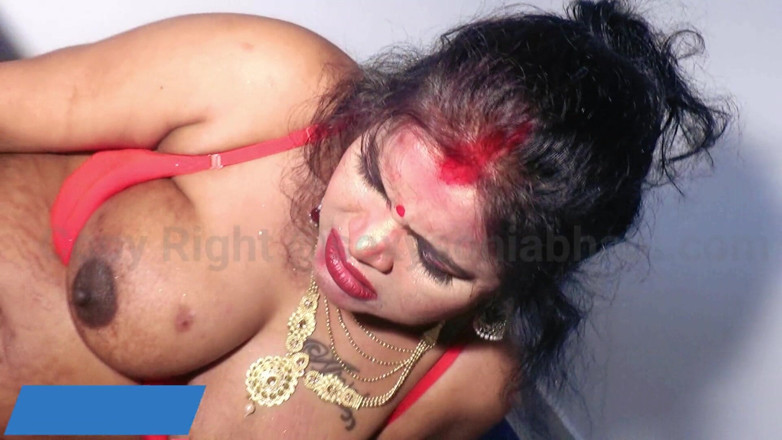 Sexwithsonia: Sonia Sasur ve Dewar ile kendi kendine seks yapıyor