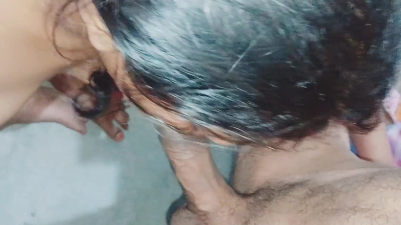Sexy_girl_nehu: Hintli ateşli yenge neha şimdiye kadarki en ateşli sakso emiyor ve...