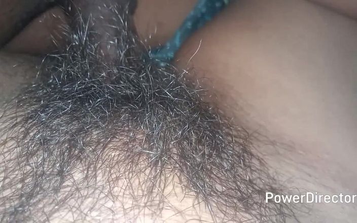 Venny4: Memek sempit gadis desa india pecah perawan untuk pertama kali