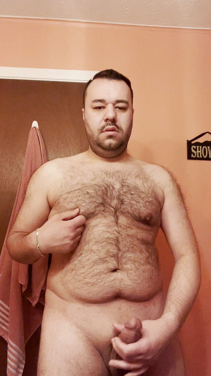 D Longer: Masturbarse y jugar con el pezón