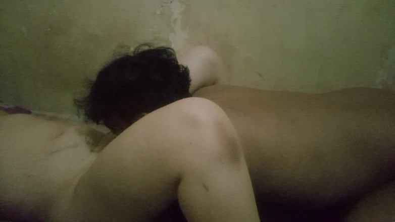 Angelina Pop: फुहार निकलने तक बॉयफ्रेंड की चूत चाटना