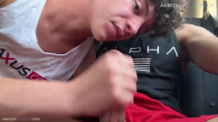 Amateur Guys Fuck: एजीएफ:: देखो मैं उबर में अपने दोस्त को कैसे चूसता हूं!