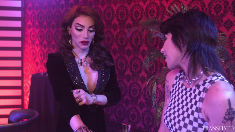 Transfixed ADULTTIME: Transfixed - 变性人歌舞老板布鲁克林格雷无法抗拒操新歌手ariel demure