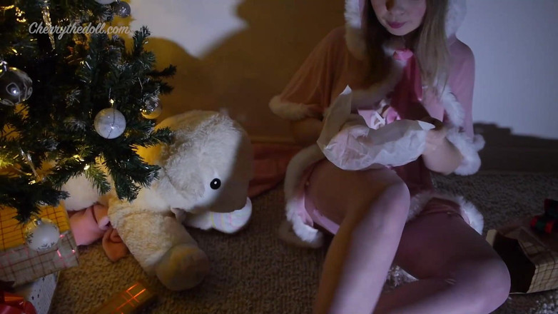 Cherry The Doll: 圣诞节 2024