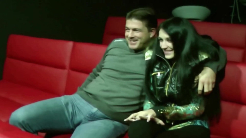 Videos Francaises: This French Babe Got Big Load of Cum in Cinema