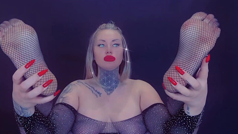 Goddess Misha Goldy: Moje nohy, točitá, tě odvedou z kundičky navždy