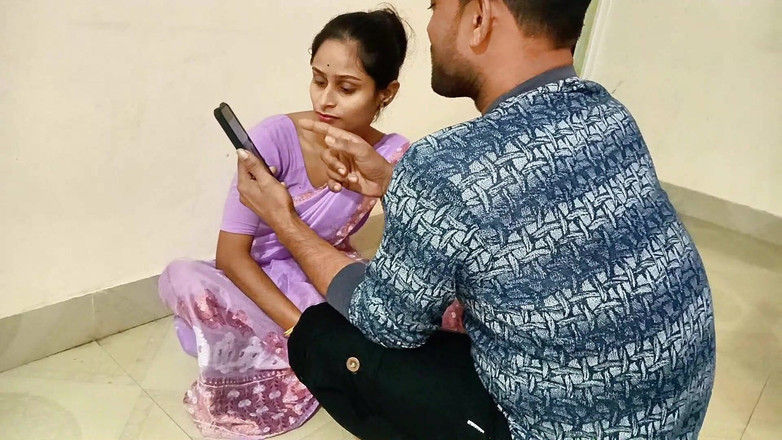 Easypron: 自然德西年轻女孩与农村另一个男人发生性关系