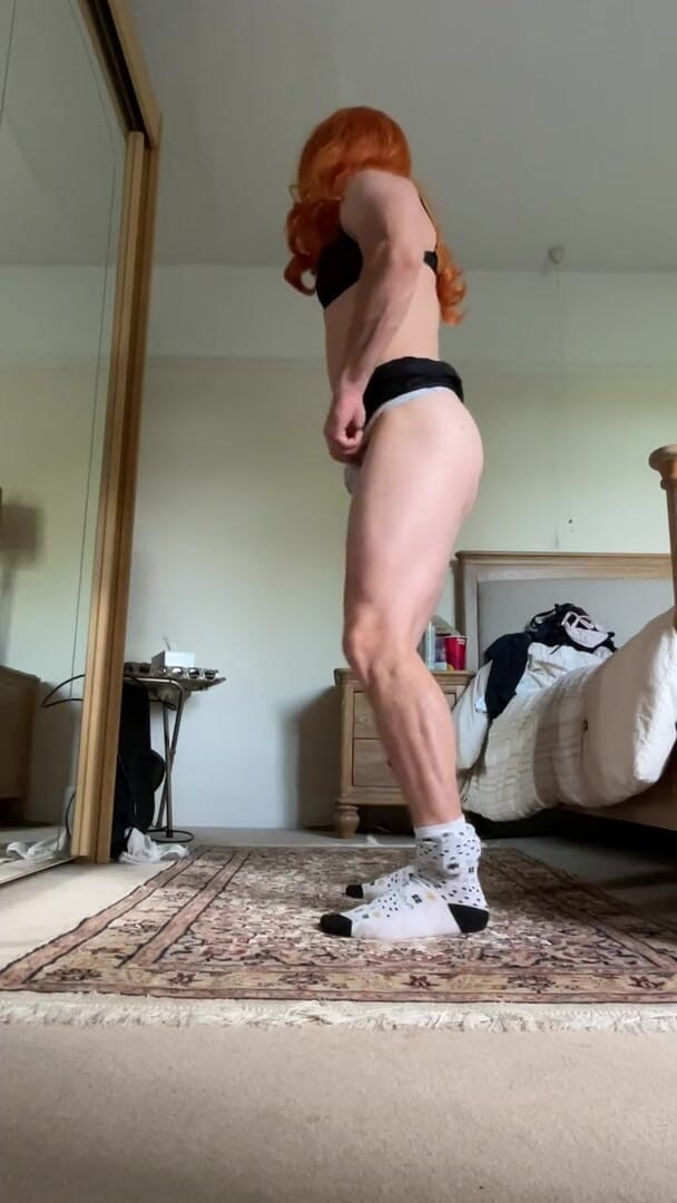 Danielles panty Den: Ich probiere mein lieblingshöschen an