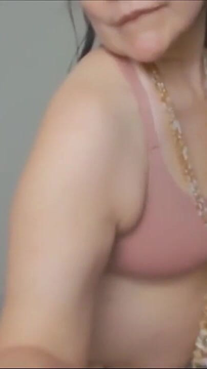 Kira Geiner: land chusaee seks haard gaiging milf(chodne laayak mammi)