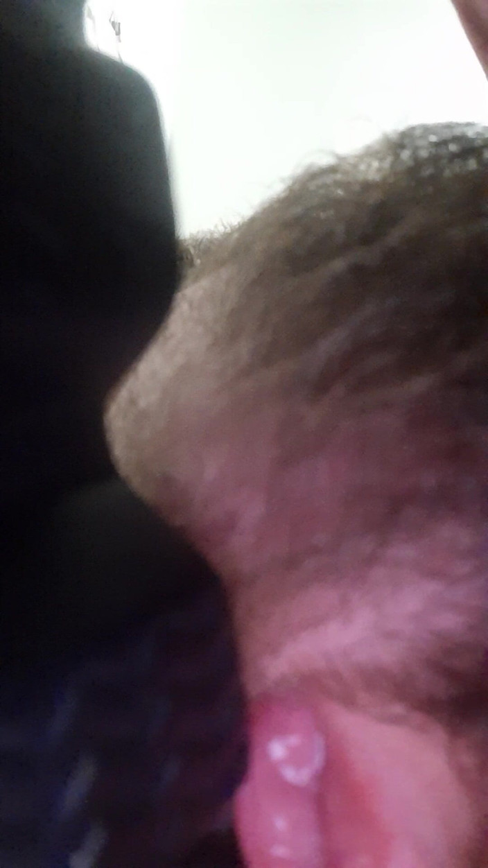 Bladexfeet: Підлизування бутликів