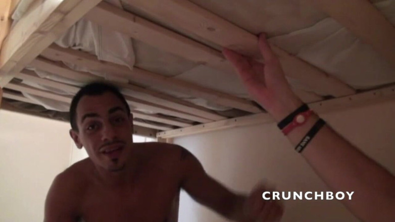 STRAIGHT BOY CURIOUS: Sexo en la cama con 2 chicos bisex Mathieu y David