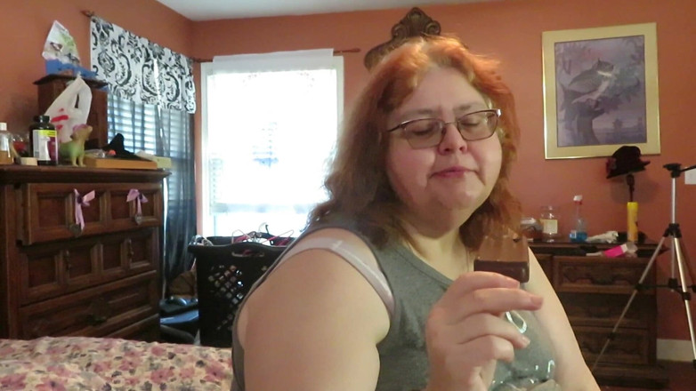 BBW nurse Vicki adventures with friends: vishaalkaay sundar nars Vicki ko choklet vanila aaisakrim popsaikil khaane...