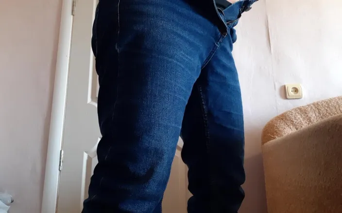 Lesbian-illusion: MILF Teacher Masturbates During Break at University