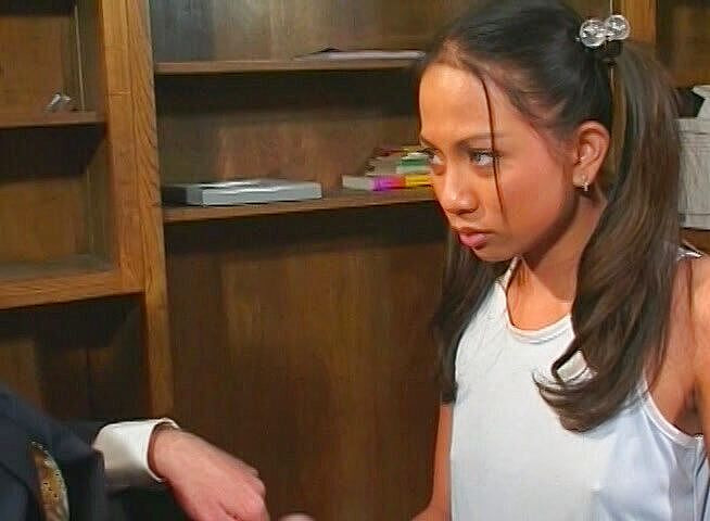 Teens X: 그녀의 클래스를 통과