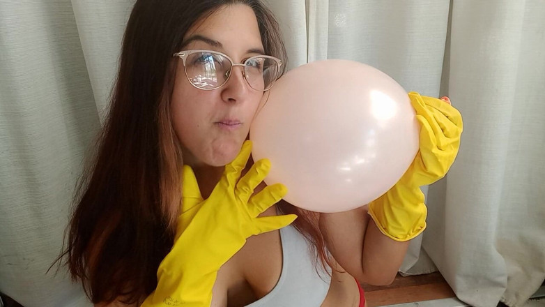 Bunny Looner: Latex Gloves Bubblegum and Balloon Blowing - Bunny Looner