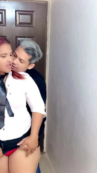 Flight Attendant Invites a Lucky Traveler to Her House and Gives Him an Unforgettable