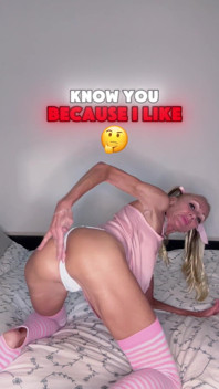 Barbie MILF È La Nonna Matura Più Sexy per Te