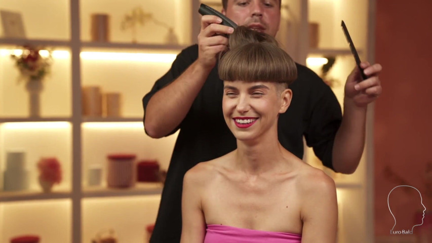Anyia (Euro Bald)