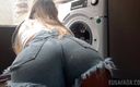 Srta XXX: Gadis rambut pirang ini lagi asik masturbasi di ruang cuci...